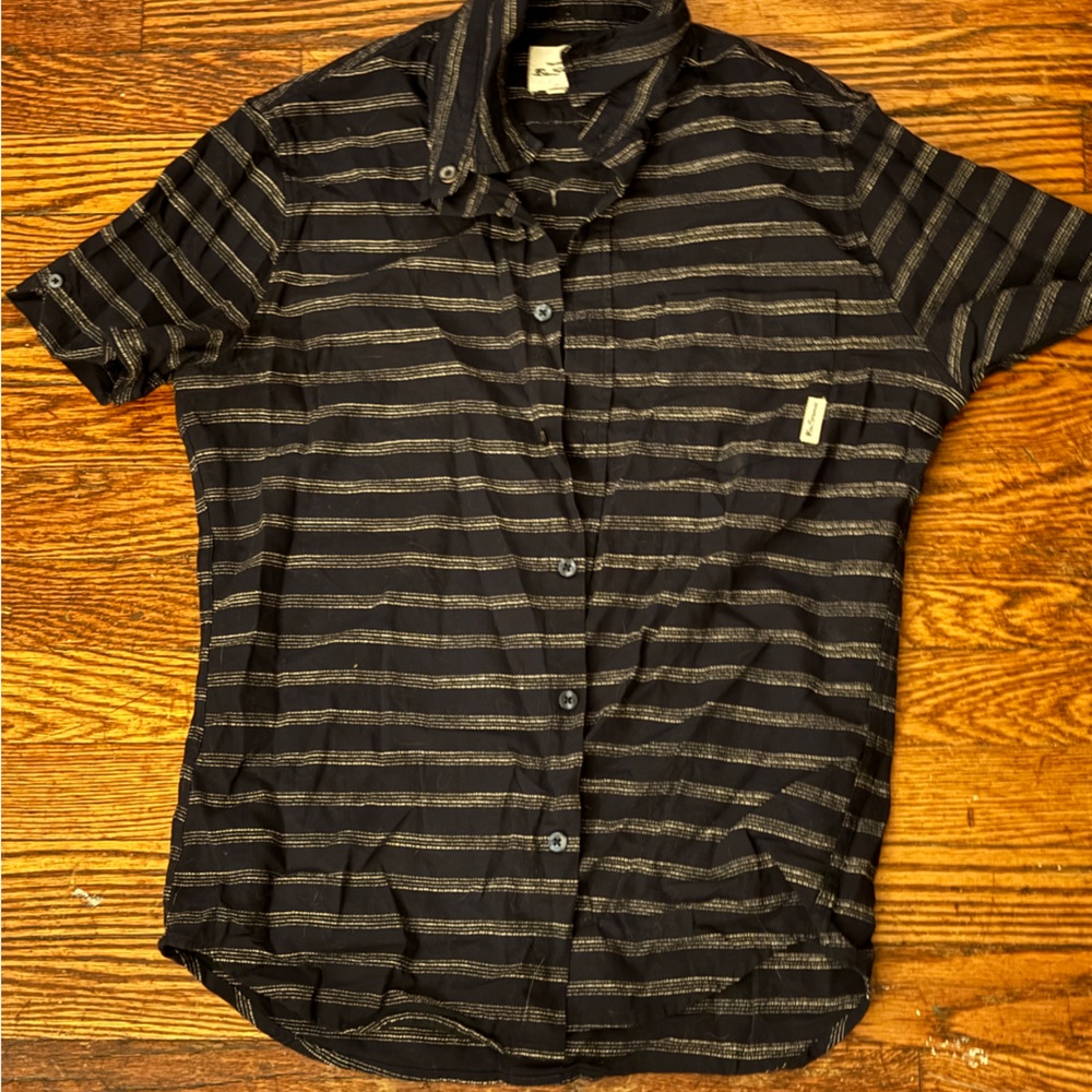 Ben Sherman Size Small Men’s Navy and White Striped Button Down